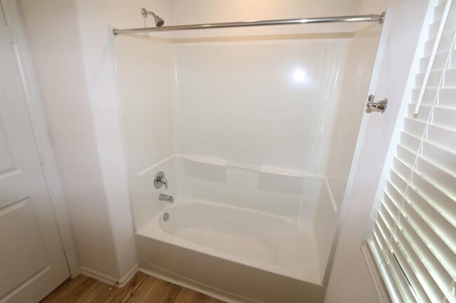 Building Photo - 24030 Steep Climb Dr