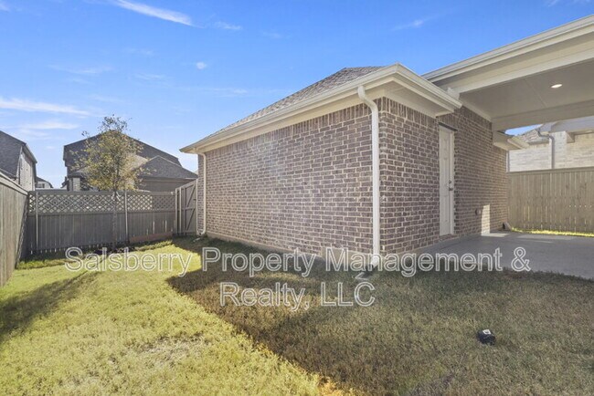 Building Photo - 2021 Daniel Dr