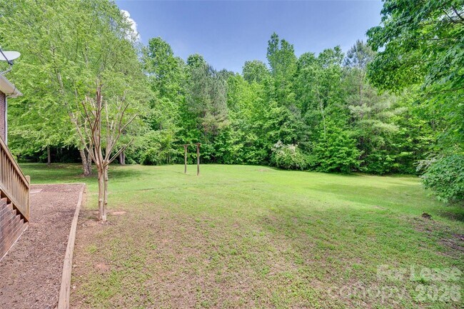 Building Photo - 646 Harper Davis Rd