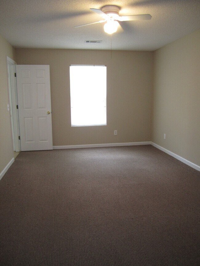 Building Photo - Taleeda 437-439