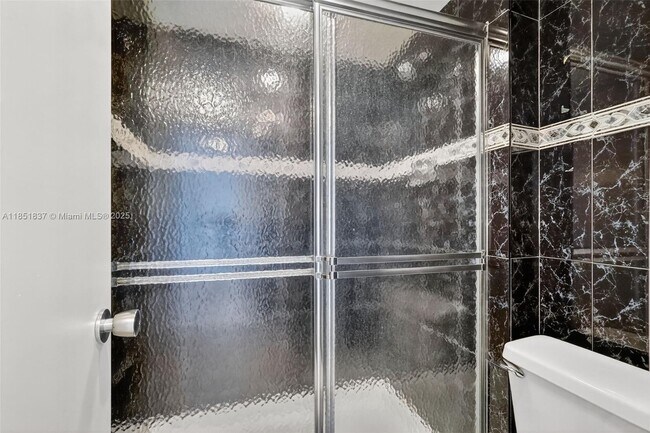 Building Photo - 20355 NE 34th Ct