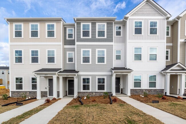 Building Photo - 2437 Kasota Ln