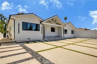 Building Photo - 20522 Sherman Way