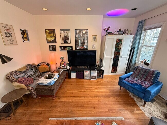 Building Photo - 7-9 Biltmore St