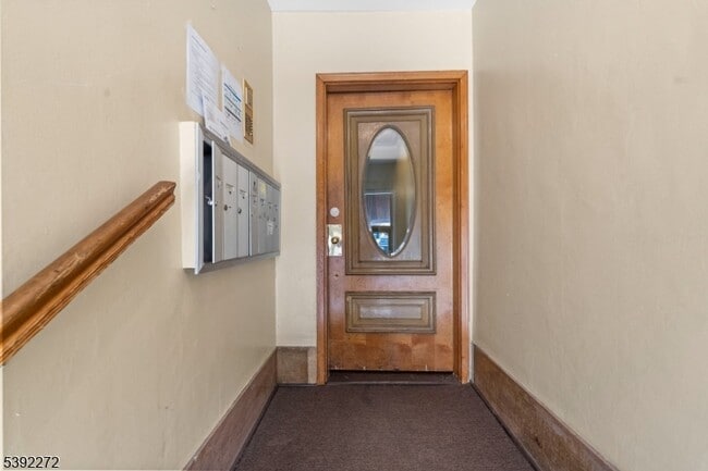 Building Photo - 250 Clendenny Ave