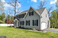 Building Photo - 321 Middletown Rd