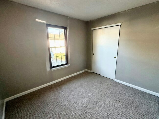 Building Photo - 311 Raines St