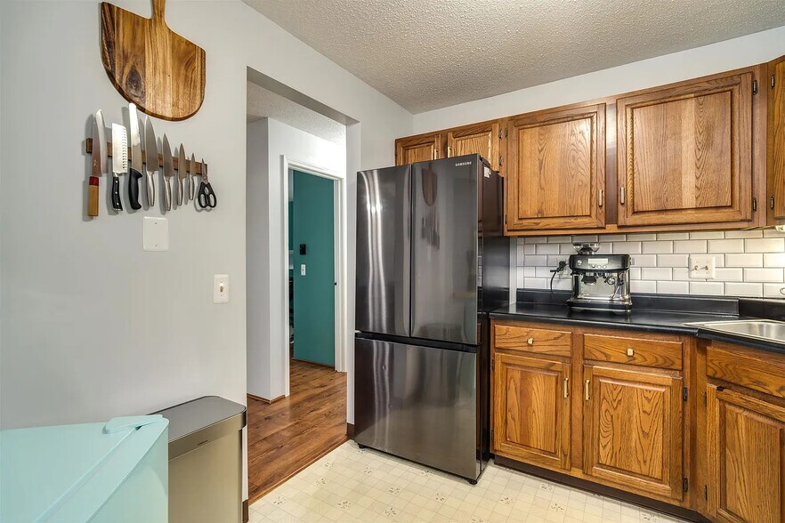 Building Photo - 14 Flintlock Ln