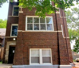 Building Photo - 1421 N Main St