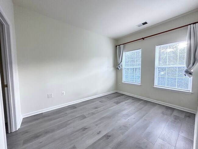 Building Photo - 4121 River Forth Dr