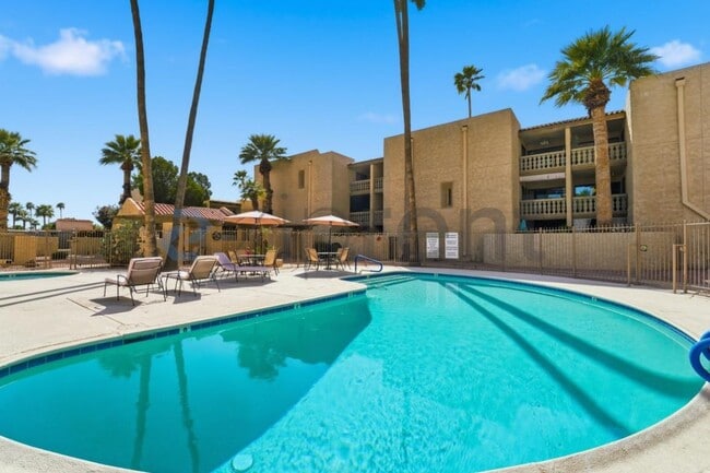 Building Photo - 4950 N Miller Rd