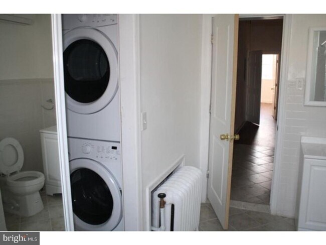 Building Photo - 753 S 22nd St