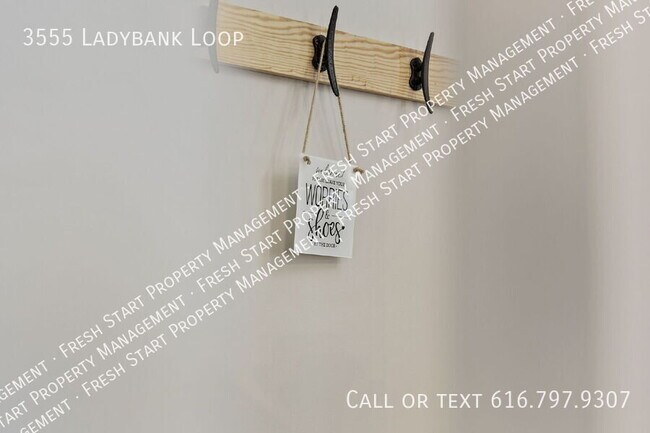 Building Photo - 3555 Ladybank Loop