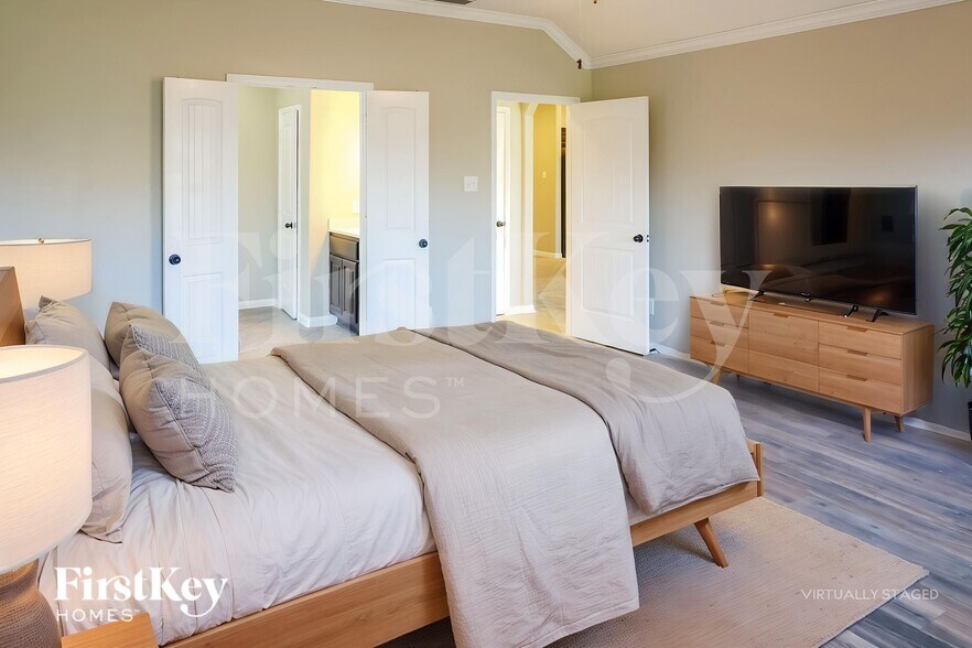 Building Photo - 297 Country Crossing Cir