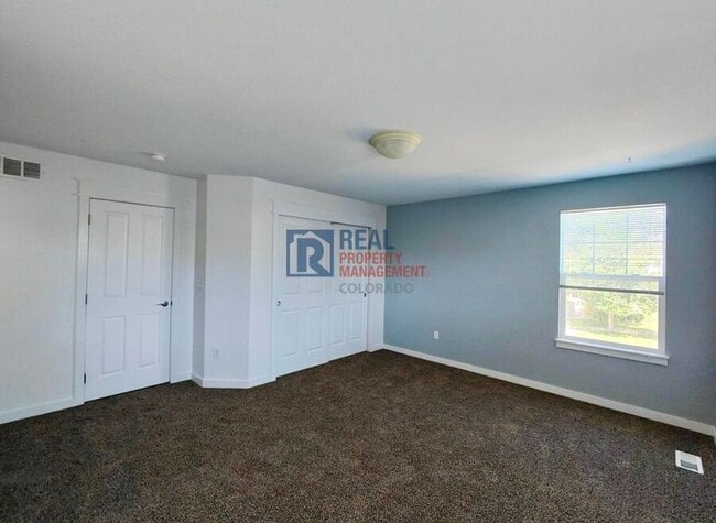 Building Photo - 2550 Winding River Dr