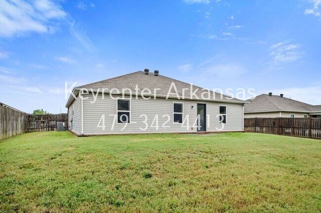 Building Photo - Gorgeous 4 bedroom home!