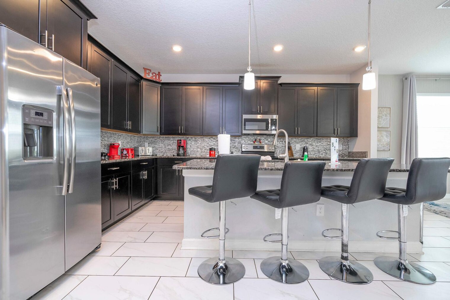 Building Photo - 4827 Kings Castle Cir