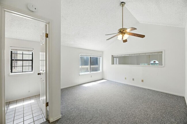 Building Photo - 4409 Speedway