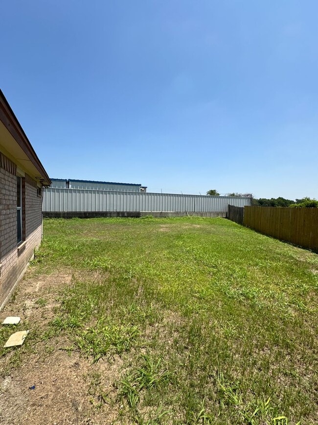 Building Photo - 1903 Elms Run Ct