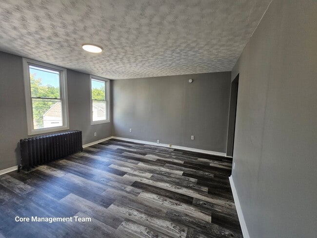 Building Photo - Update 2 bedroom House for Rent