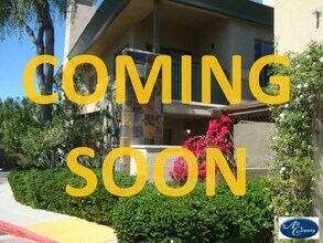 Building Photo - 815 E Rose Ln