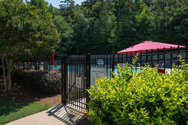 Building Photo - "Charming 2-Bed Oasis with Elegant Hardwoo...