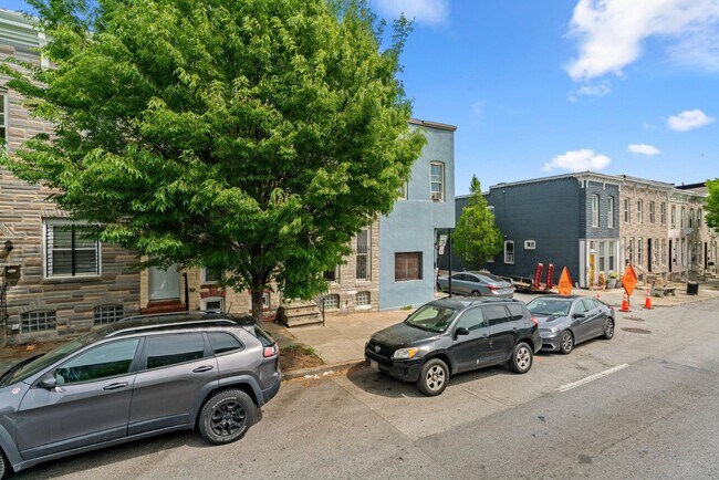 Building Photo - 2518 E Fayette St