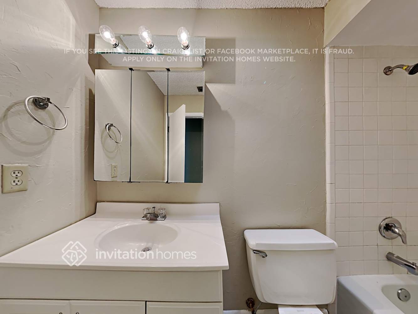 Building Photo - 111 Fox Valley Ct