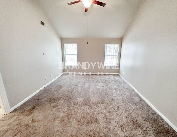 Building Photo - 1916 Old Dogwood