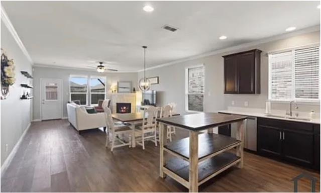 Building Photo - 3012 Montserrat Creek Dr