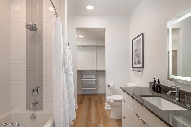 Building Photo - 11055 S Las Vegas Blvd