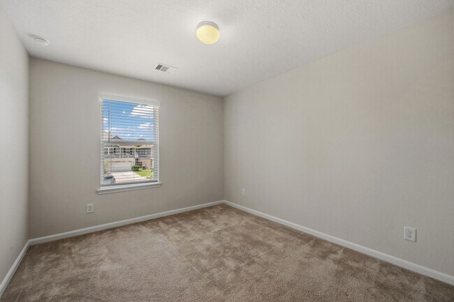 Building Photo - 20602 Pioneer Oak Ln
