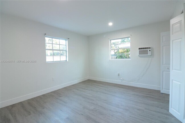 Building Photo - 1768 NW 112th Terrace