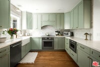 Building Photo - 3948 Glenalbyn Dr