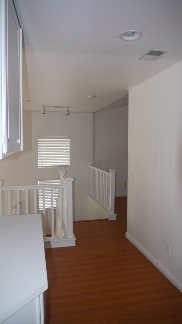 Building Photo - Stunning 3 Bed 3 Bath Duplex in Placentia with Open Floor Plan and Vaulted Ceilings.
