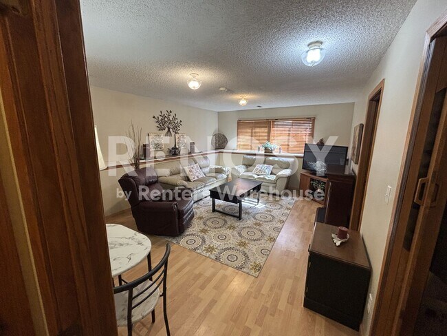 Building Photo - 15536 Garfield Cir
