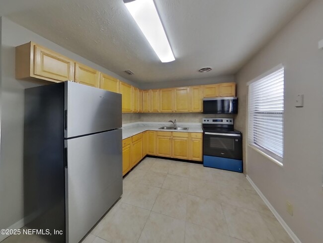 Building Photo - 10506 Dodd Rd