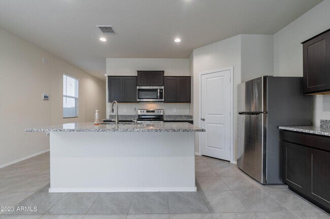 Building Photo - 5206 Gummite Dr