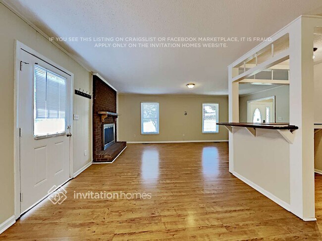 Building Photo - 499 Kingfield Dr SW