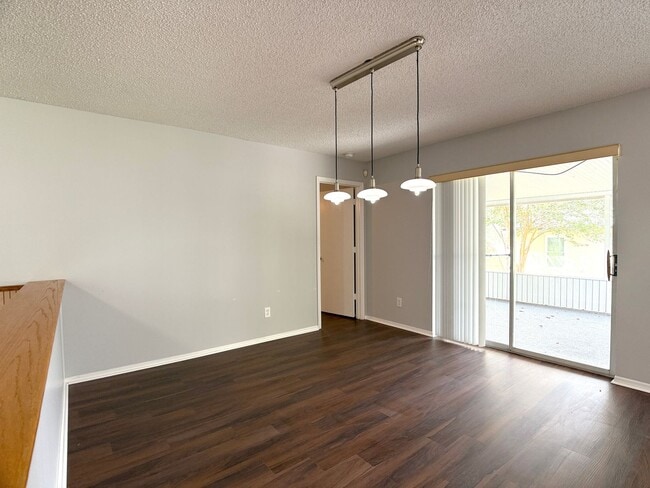 Building Photo - 287 S Walleye Dr