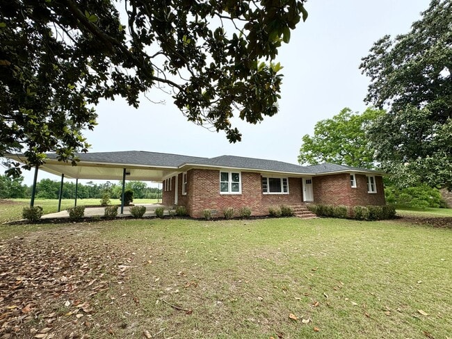 Primary Photo - Move in ready! Fully Renovated with attent...