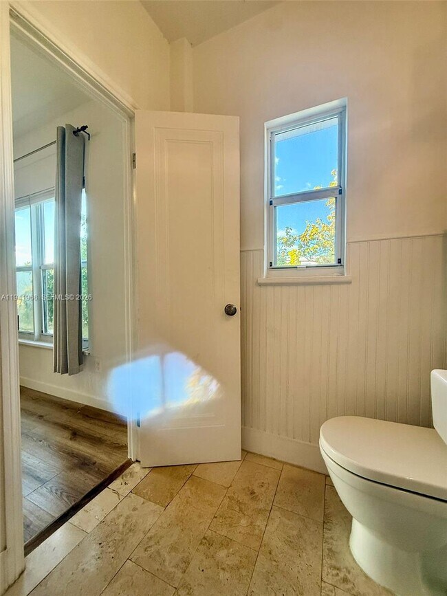 Building Photo - 4035 Meridian Ave