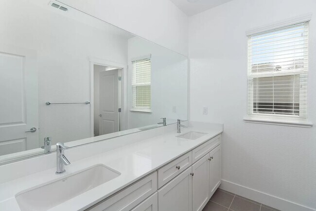 Building Photo - 18468 Yorkton Dr