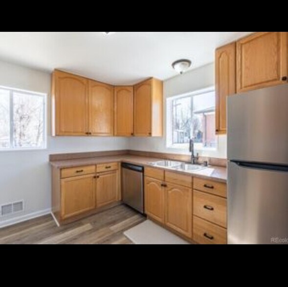 Building Photo - 10454 Grant Dr