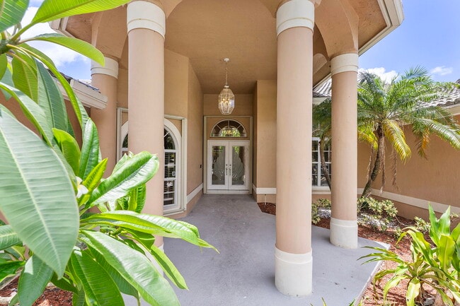 Primary Photo - 4868 Kensington Cir