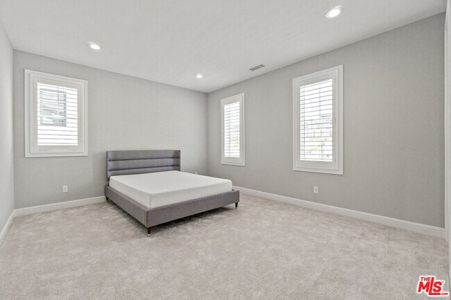 Building Photo - 20348 Marlow Ln