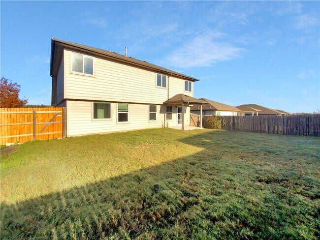 Building Photo - 283 Goddard