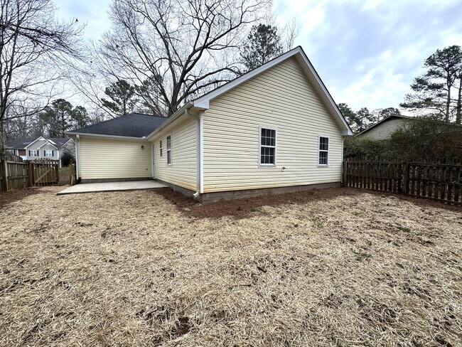 Building Photo - East Athens 3br Home FOR LEASE