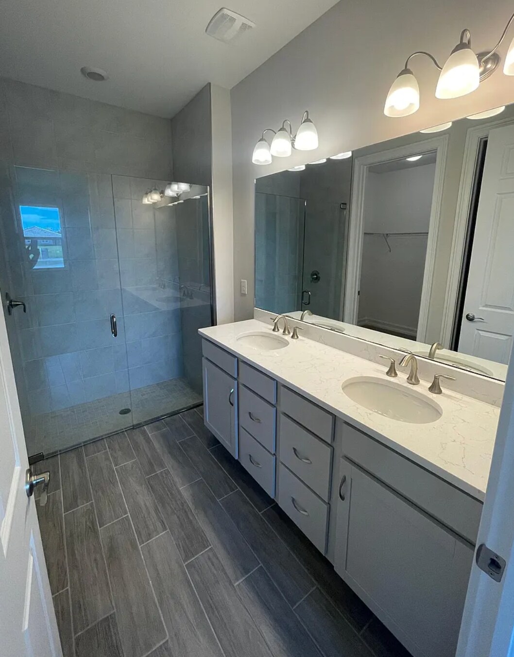 Building Photo - 1078 Rolling Brook Ln