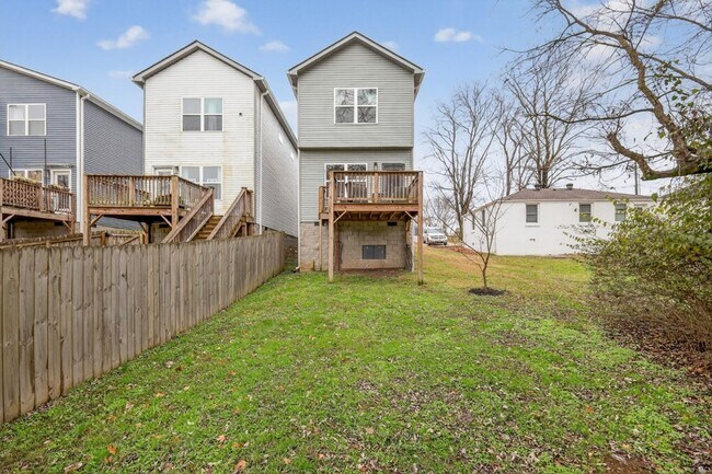 Building Photo - 4103 Main St